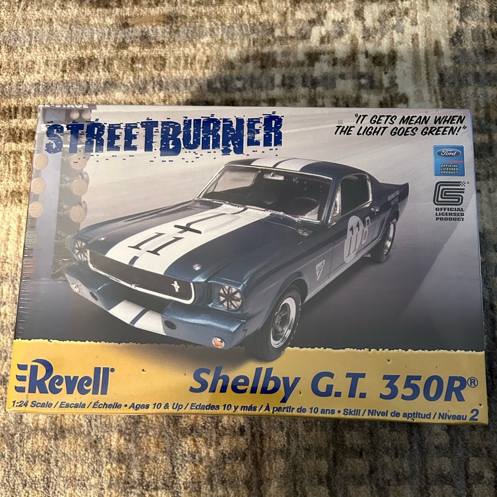 REVELL Streetburner 1/24 Shelby G.T 350R